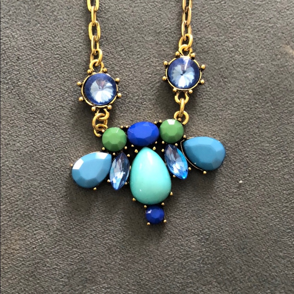 Costume jewelry necklace